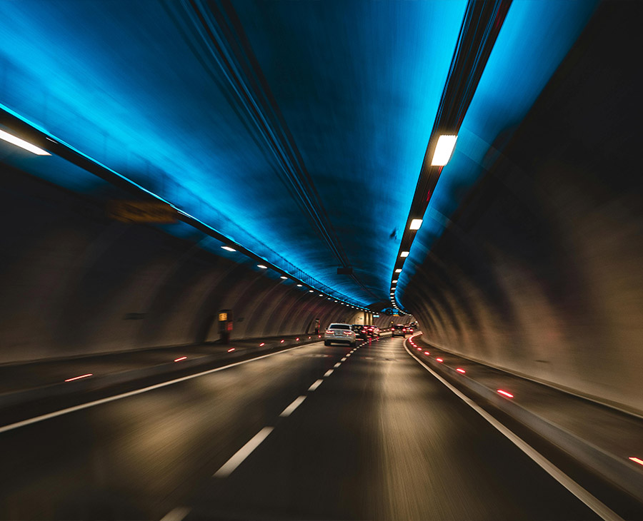 Special management of bridges and tunnels